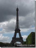 Here's the Eiffel Tower looking ominous against a gray sky. It began raining soon afterwards.