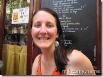 Kim taking a break from all her crowd wandering and picture taking in the parade.